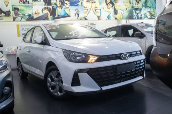 HYUNDAI HB20S 1.0 12V FLEX COMFORT PLUS MANUAL